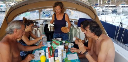 Colazione in barca a vela su Premuda 